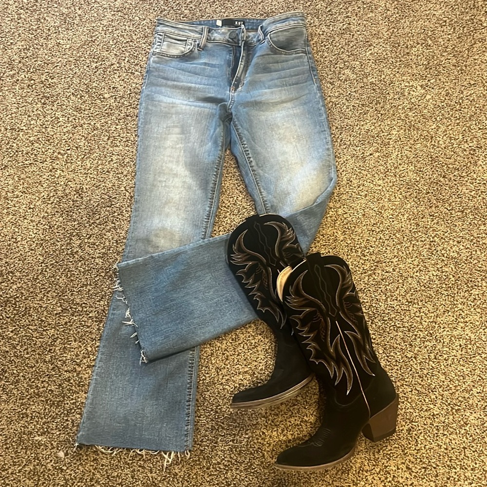 Kut From the Cloth Stella Flare size 2